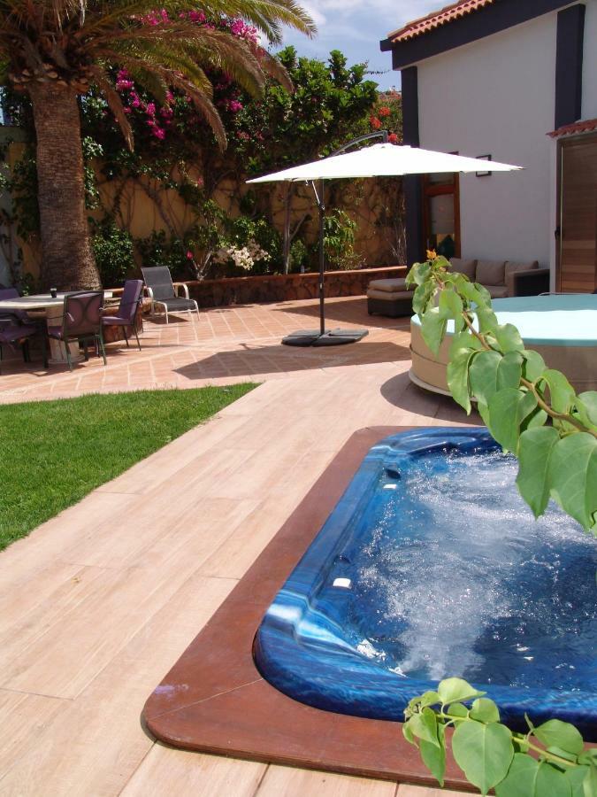 Villa Beatriz Salobre  Exterior photo